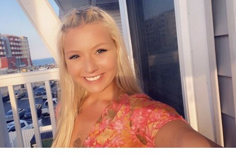 Sammifoxx Kyra model xxx photos