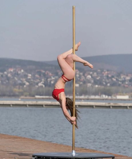 Nina love1 model perfect pic