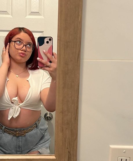 Sesy Dadoll pornographic model archive