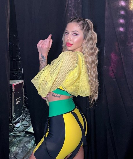 Romina Malaspina star free pic