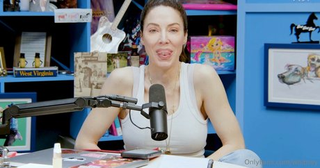 Whitney Cummings pornstar beautiful archive