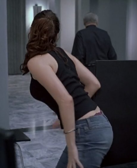 Kelly Brook erotic pornstar images