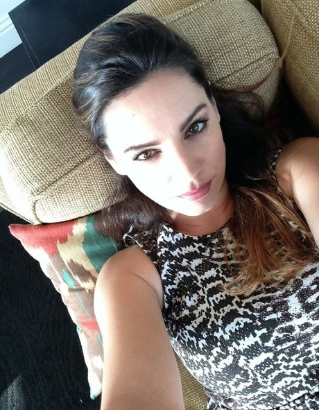 Kelly Brook star best pic