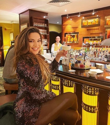 Kelly Brook hot pornstar archive