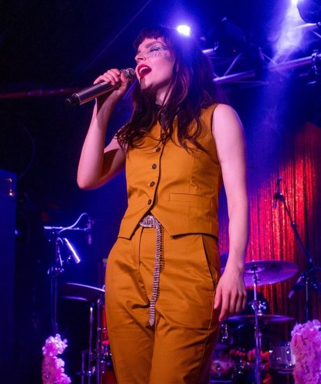 Lauren Mayberry pornstar hot archive