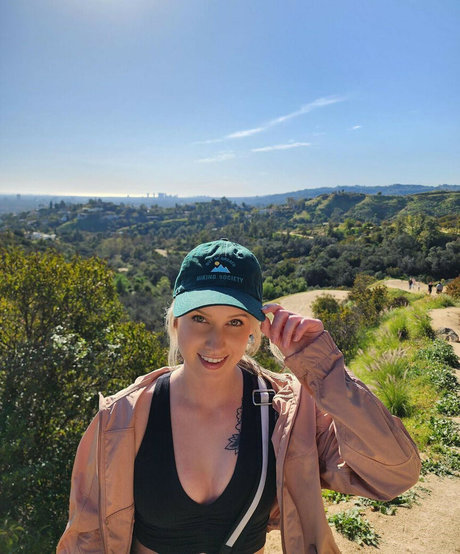 Sonja Reid adult model photos