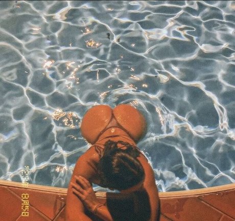 Ana Maciel best model picture