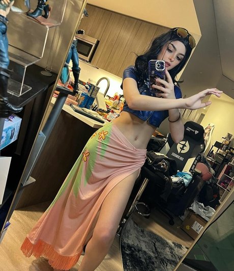 Aruuu exclusive actress pictures