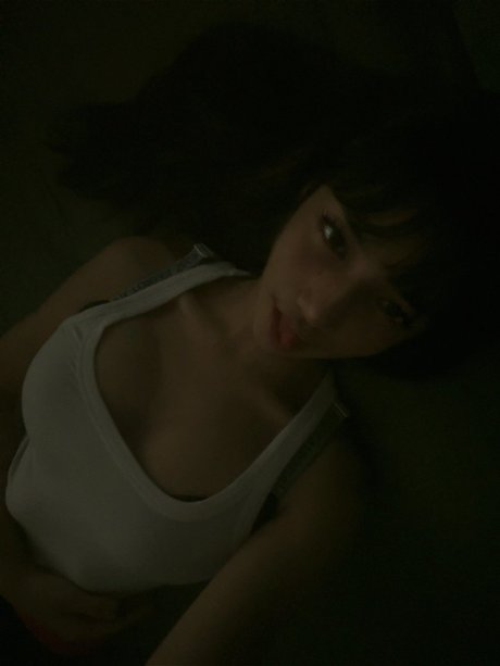 Harlinder Draculin model beautiful gallery