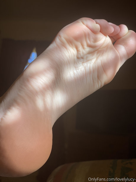 Lucy James Lovelylucy art star images