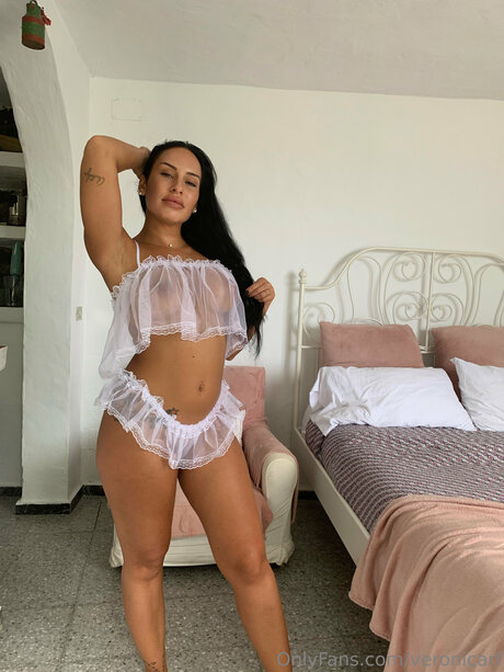 Veronicarf model naked galleries