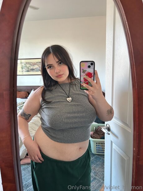 Violet Harmon porn actress pics