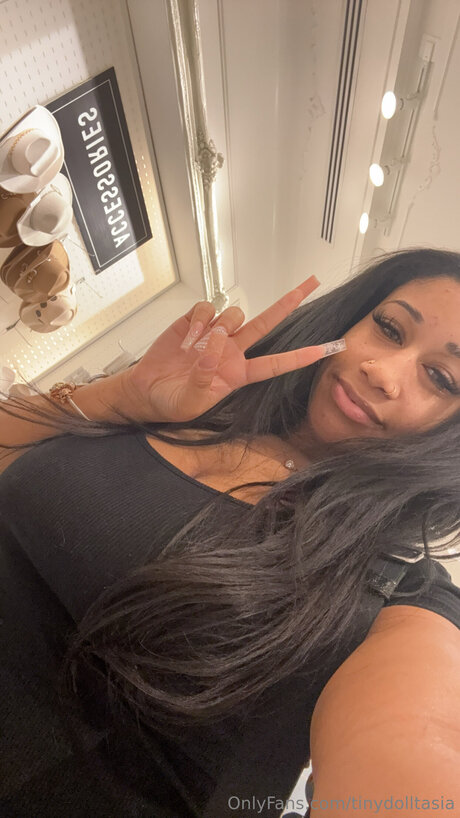 Tinydolltasia xxx model gallery
