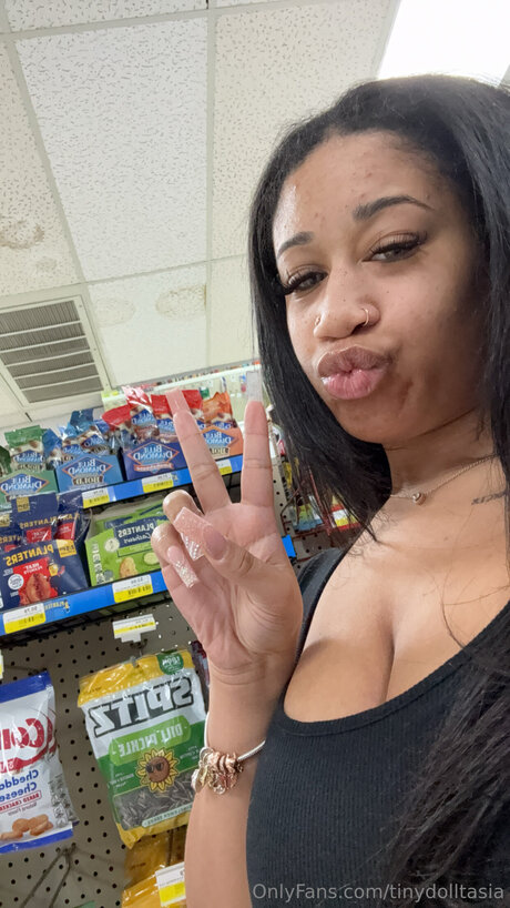 Tinydolltasia hot actress picture