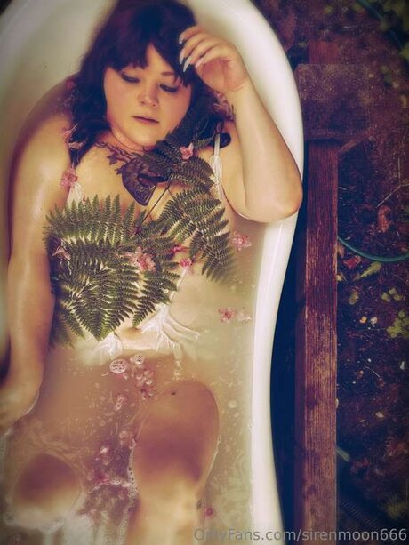 Sirenmoon666 model pretty images