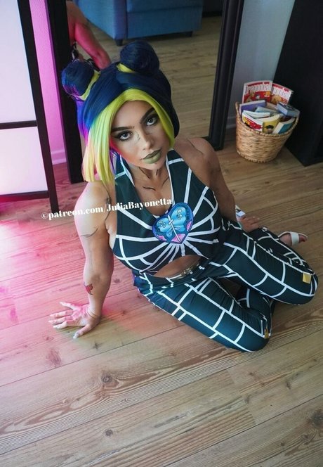 Julia Bayonetta nice actress img