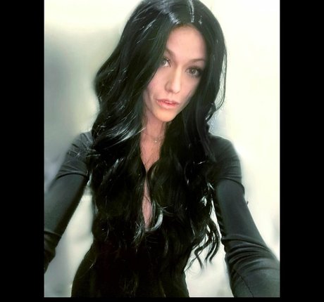 Katherine McNamara nudes model pics