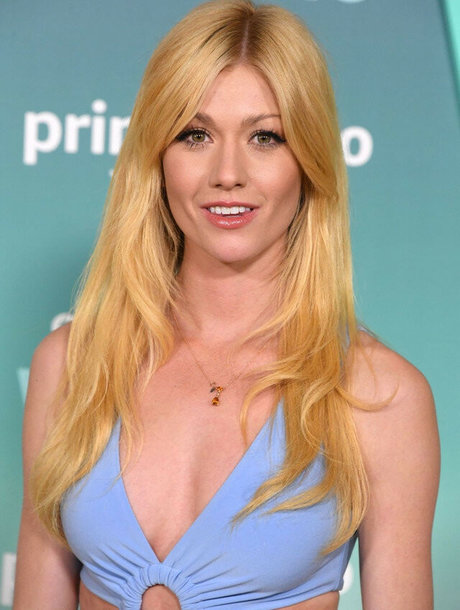 Katherine McNamara model perfect pictures