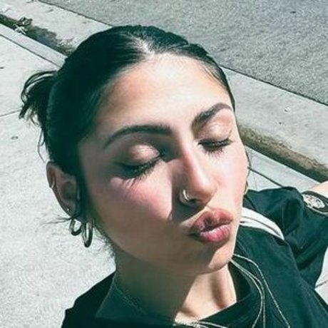 Alondra Delgado hot actress pic