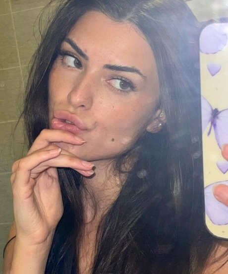 Olivia Forsbrook beautiful actress image