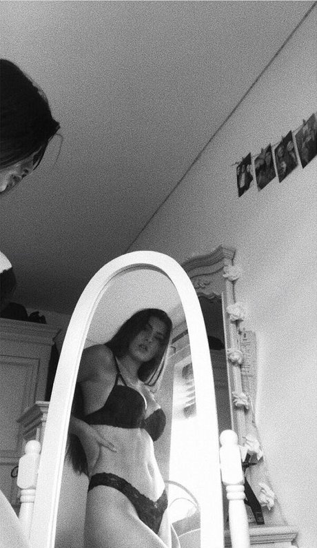 Olivia Forsbrook sexy model archive