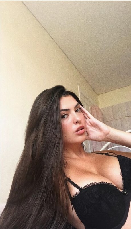 Olivia Forsbrook model high quality pic