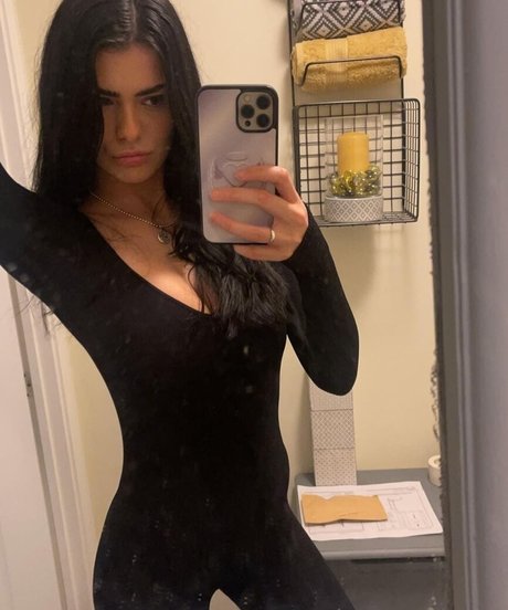 Olivia Forsbrook pretty pornstar archive