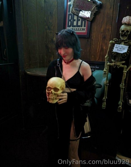 bluu929 pornstar erotic galleries