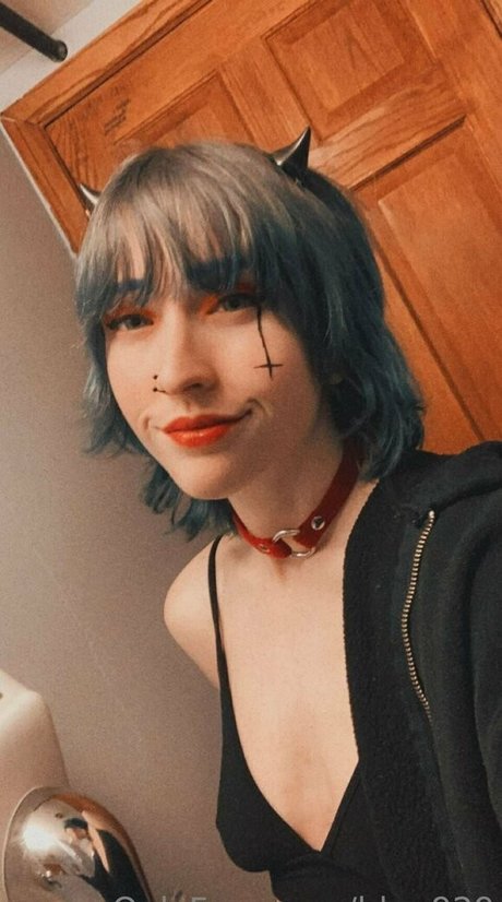 bluu929 exclusive pornstar img