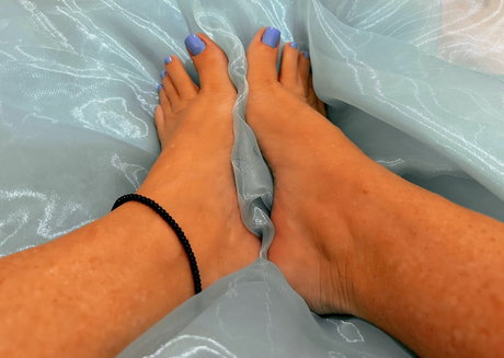 Kayla Kiwi xxx actress galleries