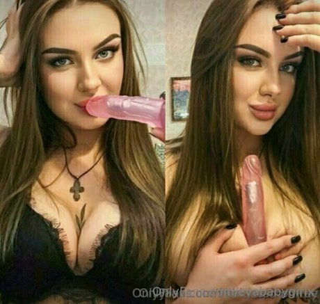 evababygirlx sexy pornstar image