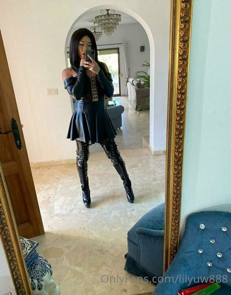 ts lilyuw88 star adult photos