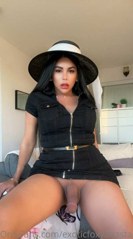 exoticfoxyanastasia sexy actress pictures