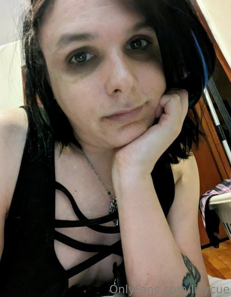 lillycue model pornographic archive