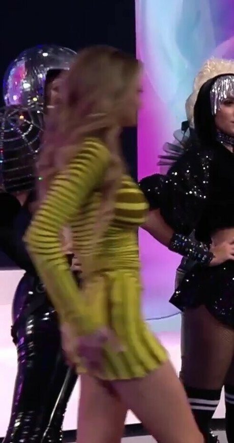 huge tits milf onlyfans hot nude photos