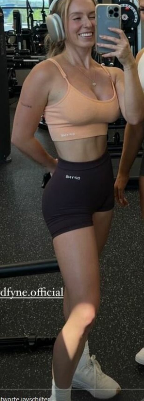 Jay Schilter star erotic galleries