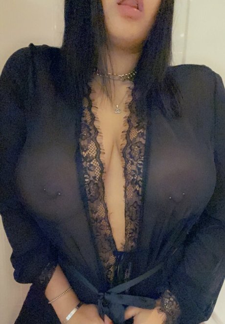 Laurab974 model beautiful photos