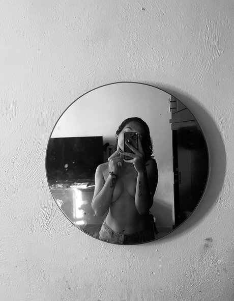 yosoyleila model erotic galleries