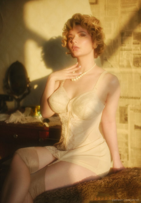 Jannet In Cosplay model perfect image