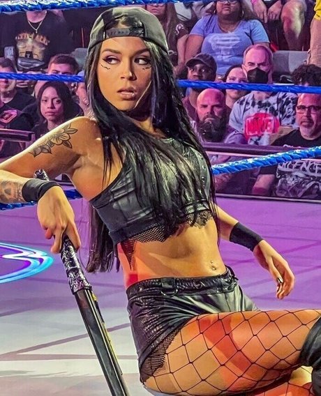 Cora Jade Profile pic