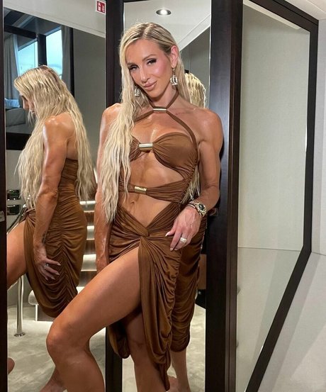 Charlotte Flair nudes star pic