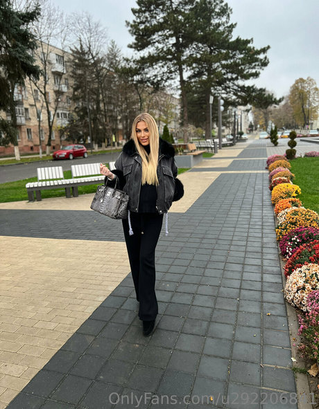 Oliviacatvip model best photo