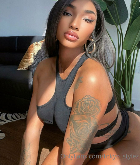Tokyo Stylez pornstar top pictures