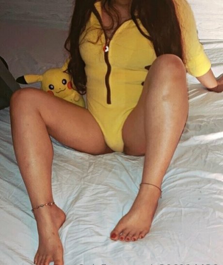 lilpikaachu art model gallery