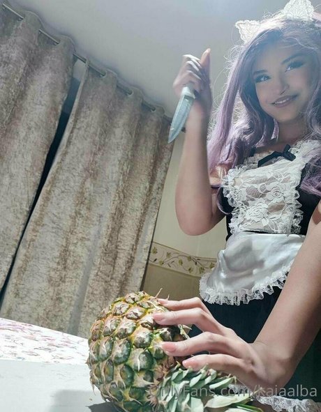 aeluin model sexy images