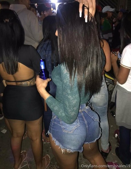 emilysales19 star exclusive galleries