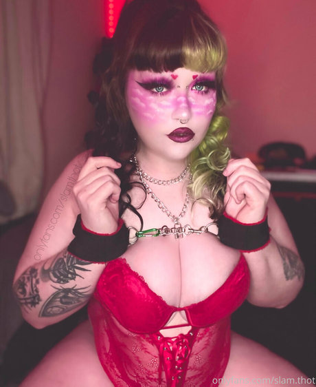 slam thot model high quality photo