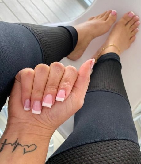 Xxginaa_ naked pornstar picture