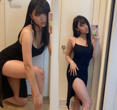AriaSaki model adult pic