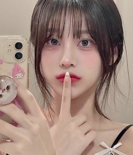 Haruzzxng sexy actress galleries